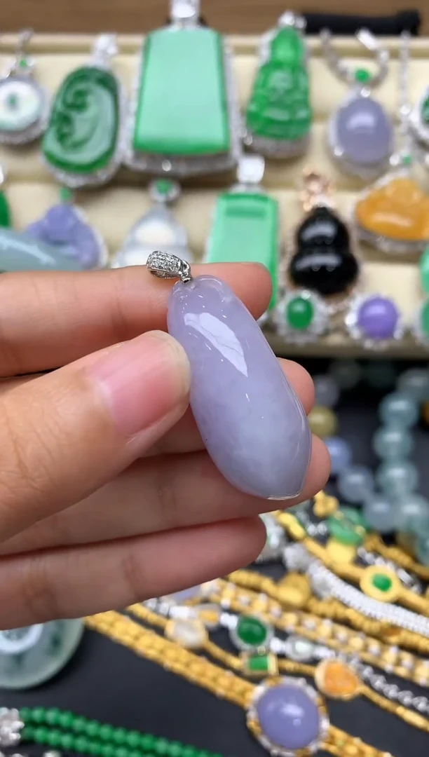 翡翠18K金镶嵌颈饰23-中国好珍宝