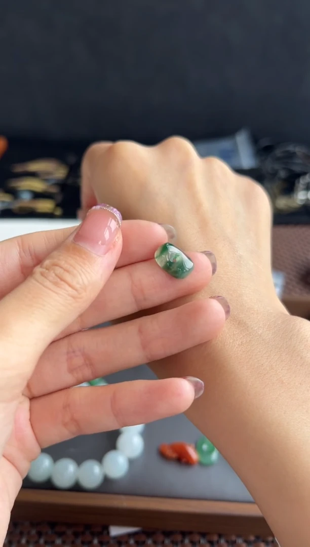 颈饰未镶嵌翡翠723买断
