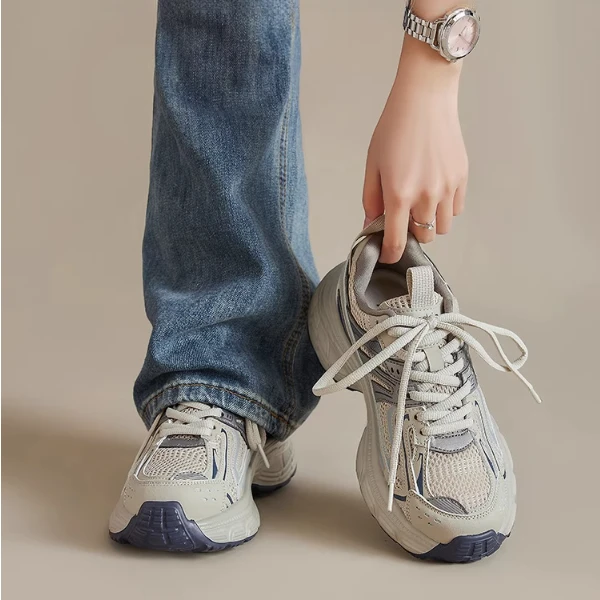 纪诗哲女鞋厚底防滑耐磨老爹鞋女新款超火百搭轻便增高休闲运动鞋