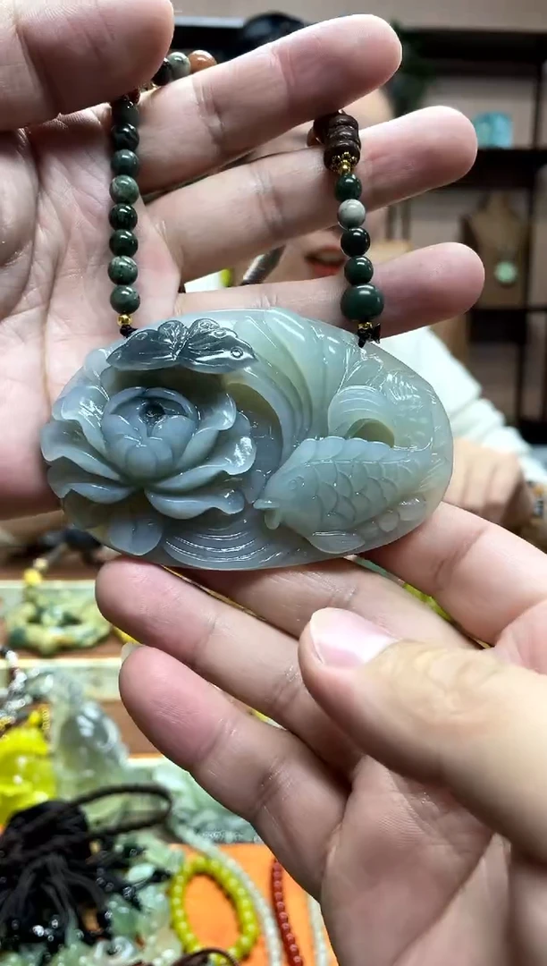 未镶嵌岫玉吊坠·
