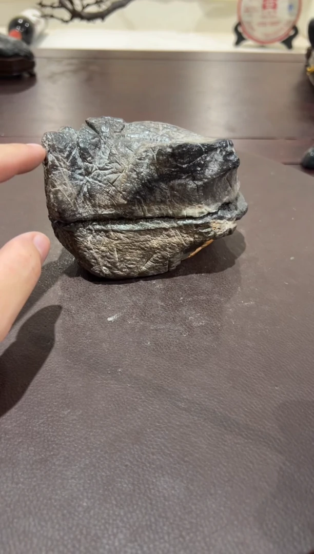 淡***然意境典雅砚台烟缸摆件