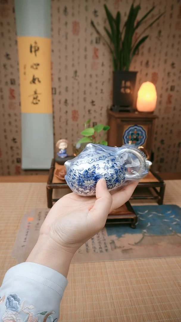 【闪购商品】鎏银西施壶鎏银西施壶