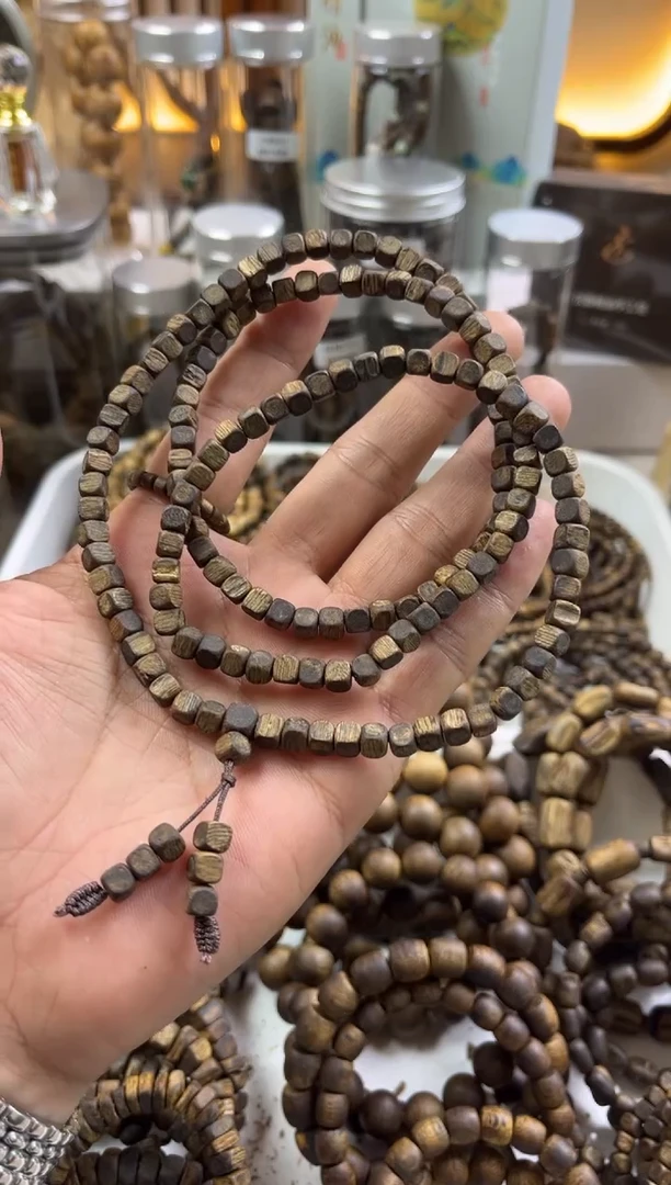 【闪购商品】沉香手串绿棋05方糖多圈  多样性发其一