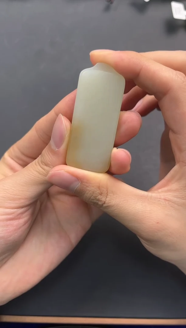 未镶嵌手串和田玉且末金山糖白无事牌微色差