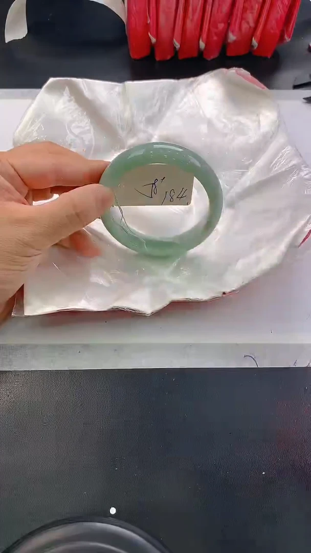 未镶嵌手镯翡翠184
