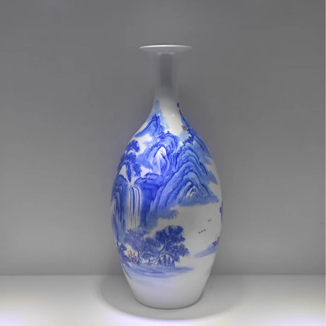 景德镇青花山水撇口橄榄瓶CS