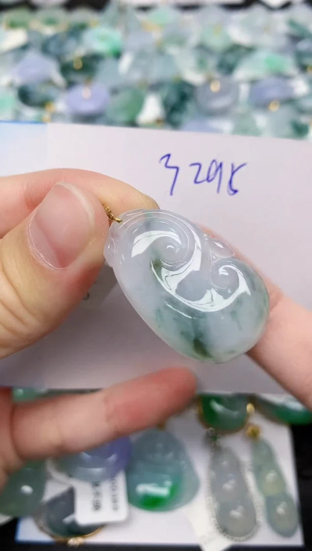 颈饰18K金镶嵌翡翠天然缅甸A货翡翠百元以上9元证书费自理