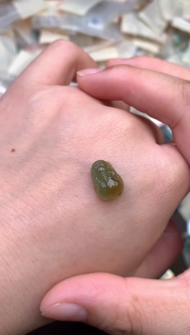 未镶嵌挂件翡翠—