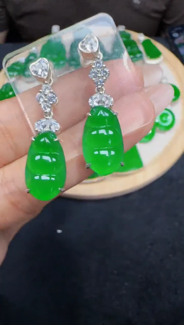 未镶嵌定制翡翠翡翠耳环146