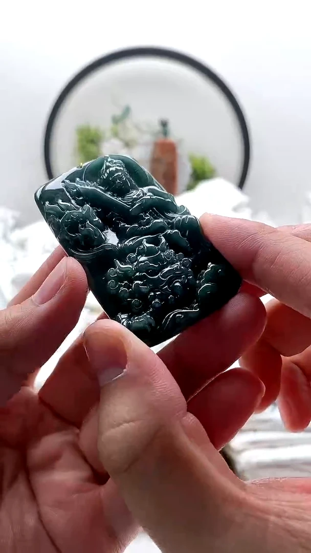 颈饰未镶嵌翡翠文殊