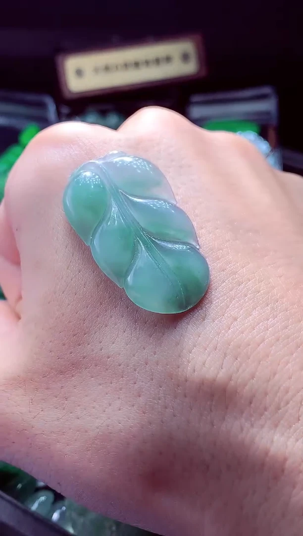 未镶嵌定制翡翠R**?翡翠毛货定制
