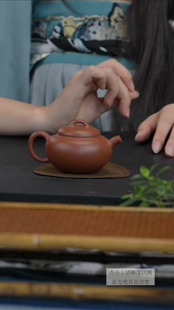 茶壶紫砂降坡泥扁玉壶
