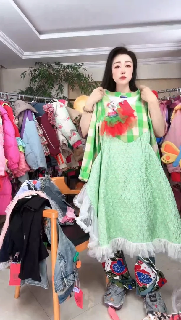 樱****子绿色连衣裙