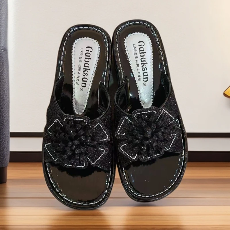 【韩国设计师衣吧】夏季新款轻便舒服凉爽时尚百搭厚底花朵拖鞋