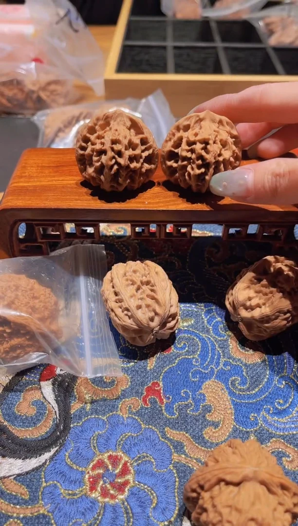 把件文玩核桃153秦闷38