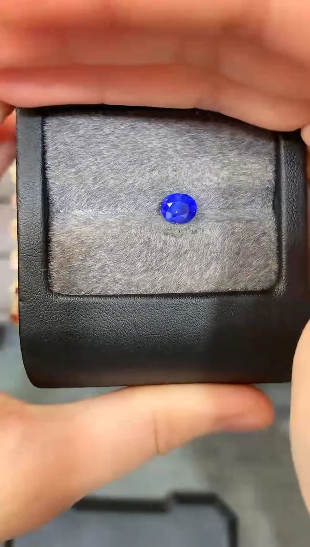 【闪购商品】定制蓝宝石裸石未镶嵌椭圆 蓝宝石 1.70ct