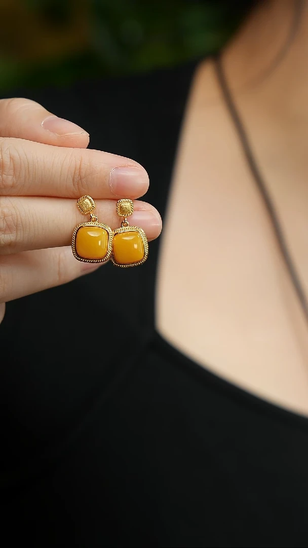 蜜蜡银S925镶嵌耳坠方糖