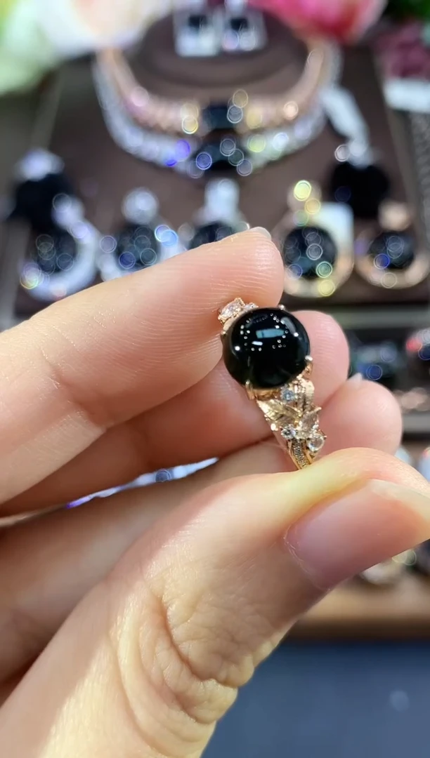 18K金镶嵌戒指翡翠B24