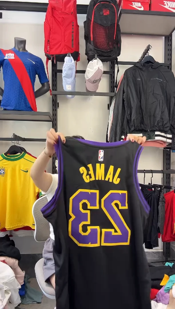 488编码 耐克卫衣服饰过款为准 尺码M