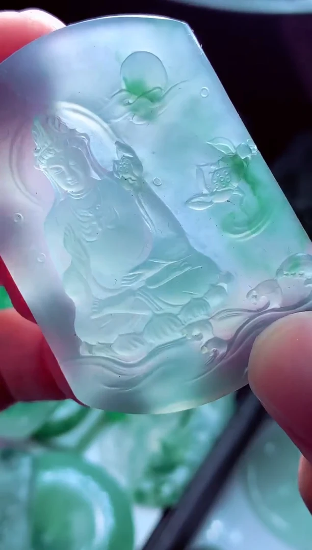 未镶嵌定制翡翠半***?翡翠毛货定制