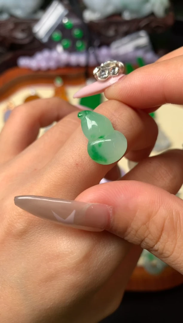 定制翡翠未镶嵌裸石（镶嵌定制）