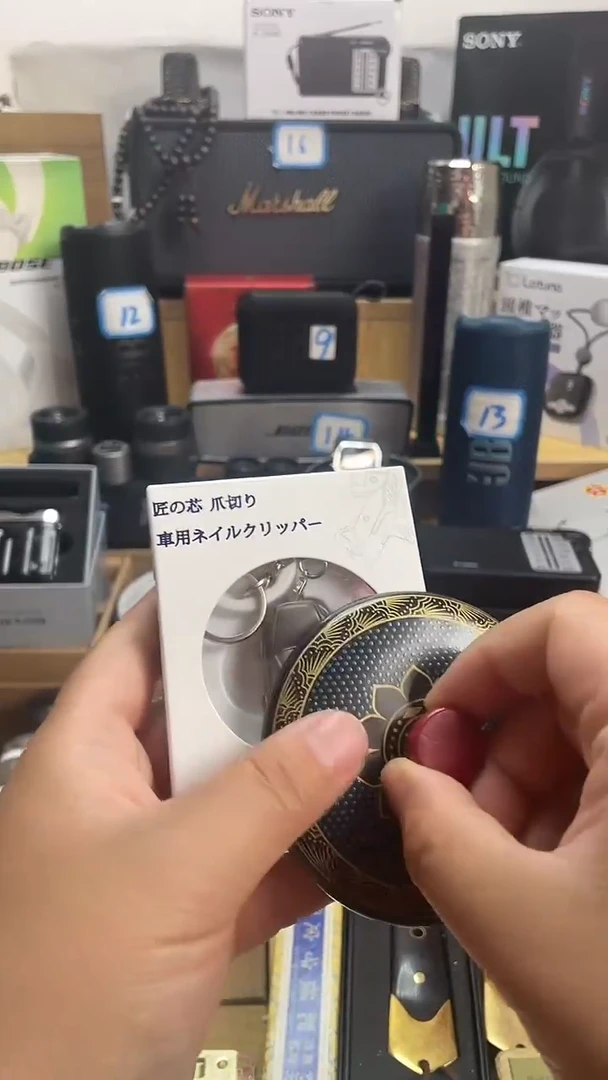 瓷片闪购商品 如图所示