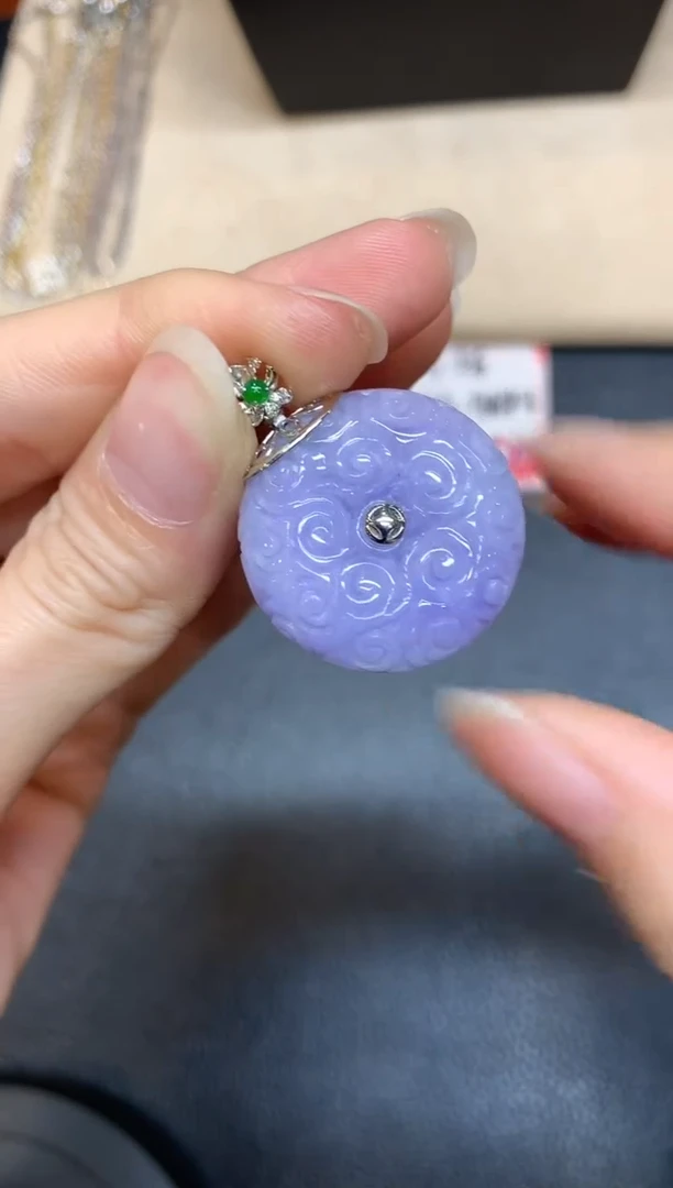 【闪购商品】翡翠颈饰18K金镶嵌【无鉴赏期