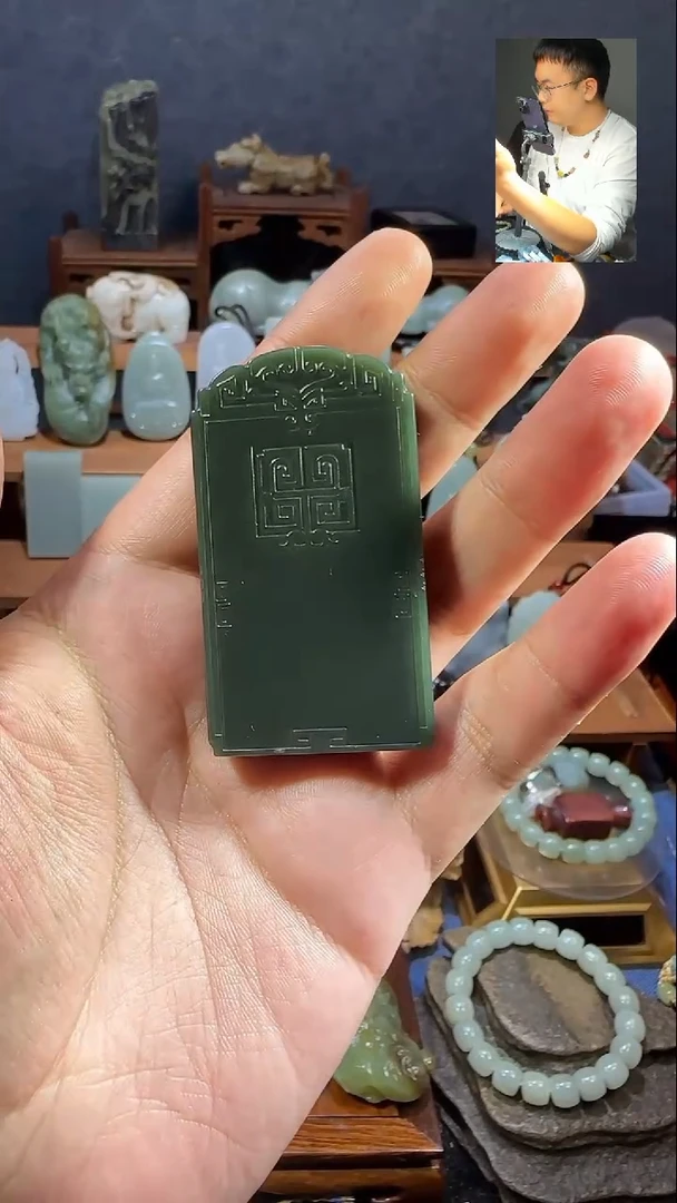 颈饰未镶嵌和田玉1