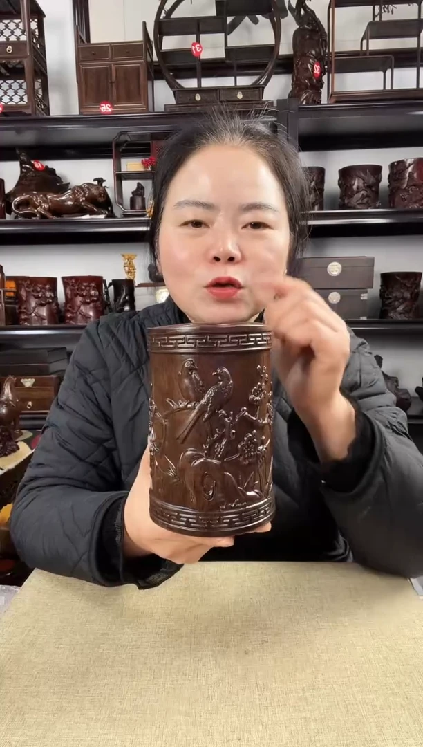 木梅花笔筒老李红木工艺品