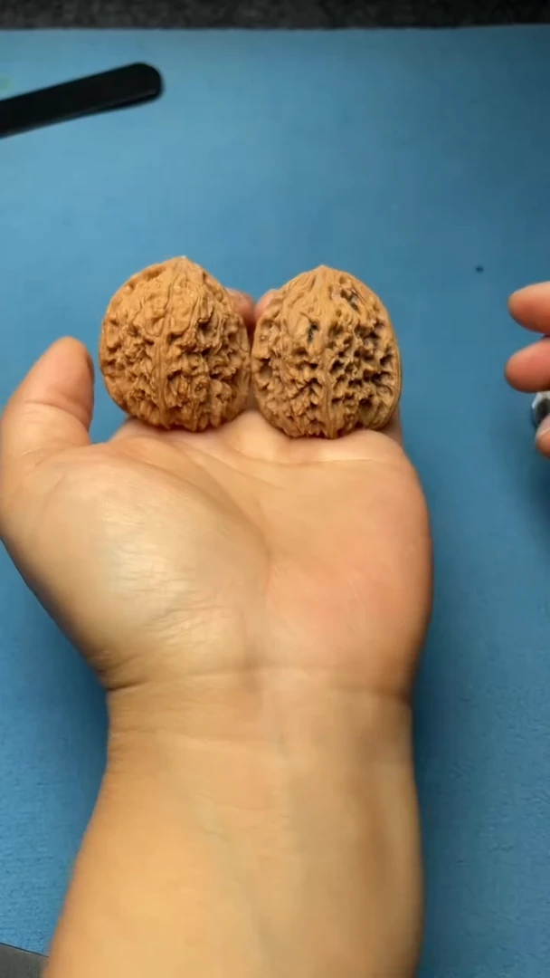 桃核把件w98  南疆石37尺