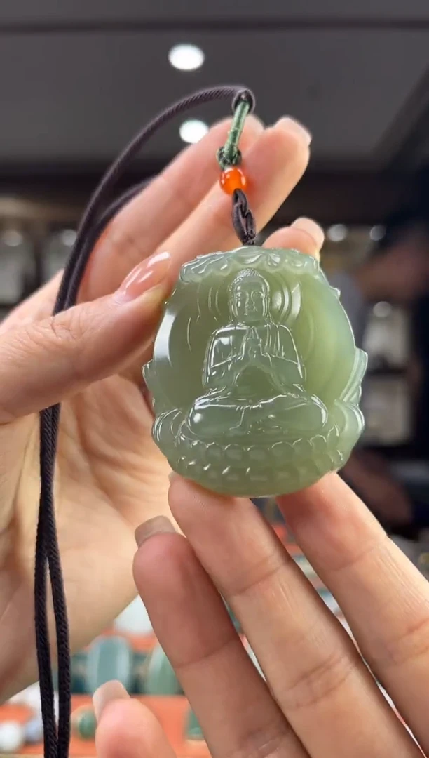 和田玉未镶嵌颈饰佩佩猪 狗