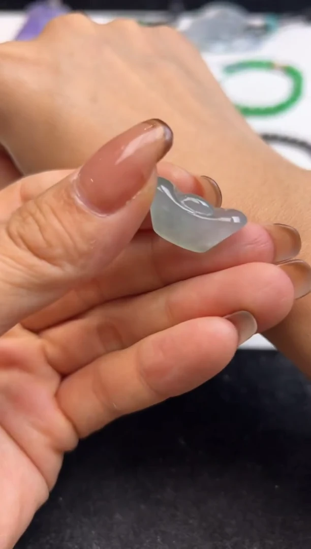 未镶嵌定制翡翠晴绿元宝950+95