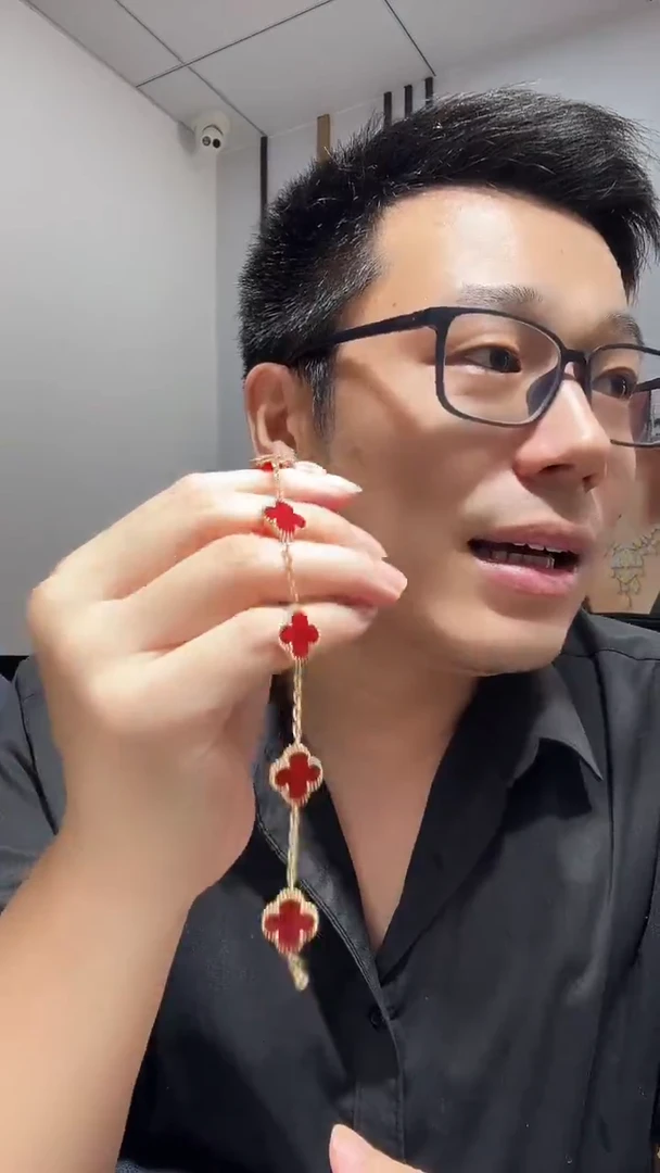 18K金镶嵌手链玛瑙/玉髓红色k黄，五花手链