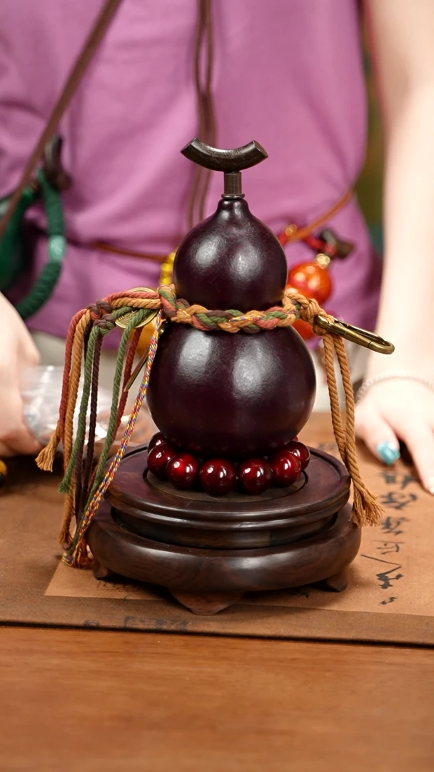 WU106腰扣款葫芦不包手串