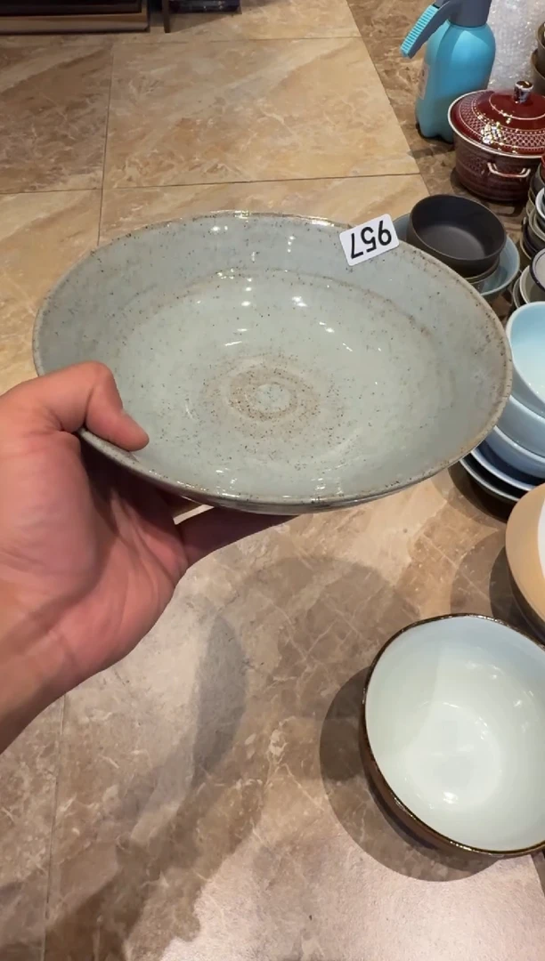 瓷片957    微瑕蓝麻点汤盘1个