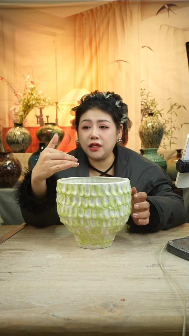 底部已打孔高度 18口经20花瓶