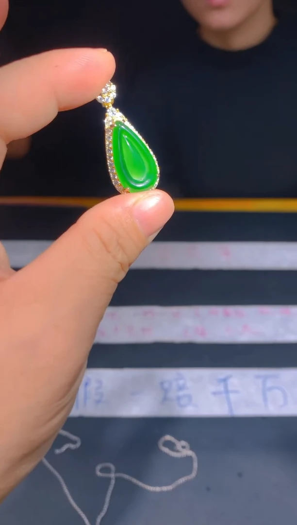 未镶嵌定制翡翠65定制翡翠—多样性发货（发其一）