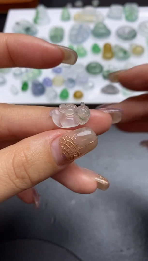 【闪购商品】定制翡翠未镶嵌翡翠毛货~