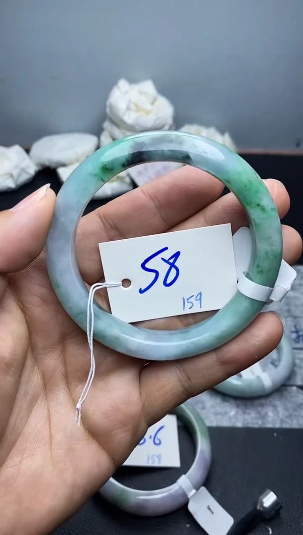 未镶嵌手镯翡翠159