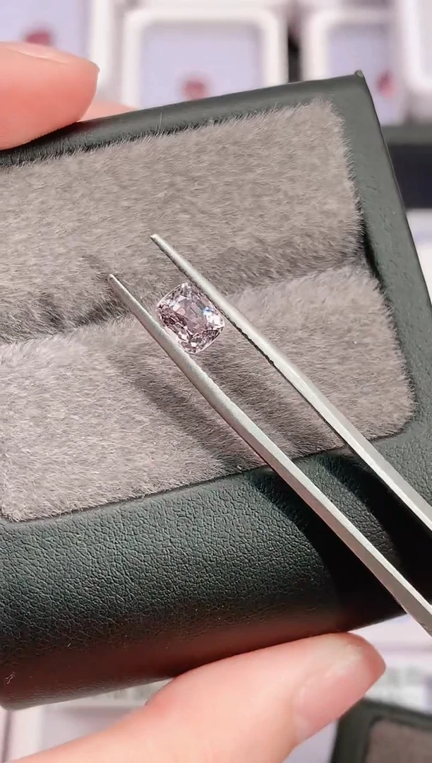 裸石尖晶石1.3-199天然尖晶石