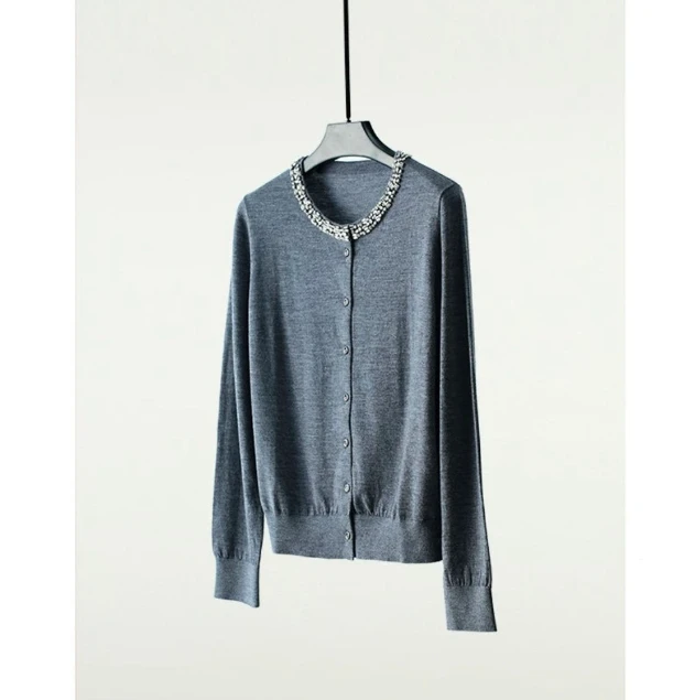 GD LAOLENTOE【A901-A1000】简约设计感显瘦长袖打底衫纯色百搭内搭