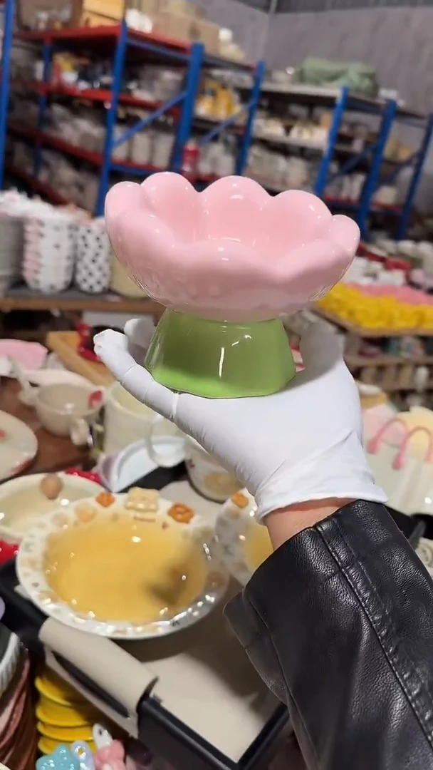 陶瓷高脚花朵 微瑕凑满20元包邮
