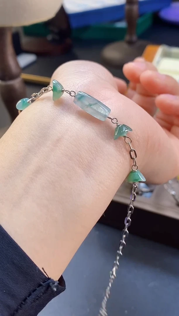 颈饰银S925镶嵌翡翠19574