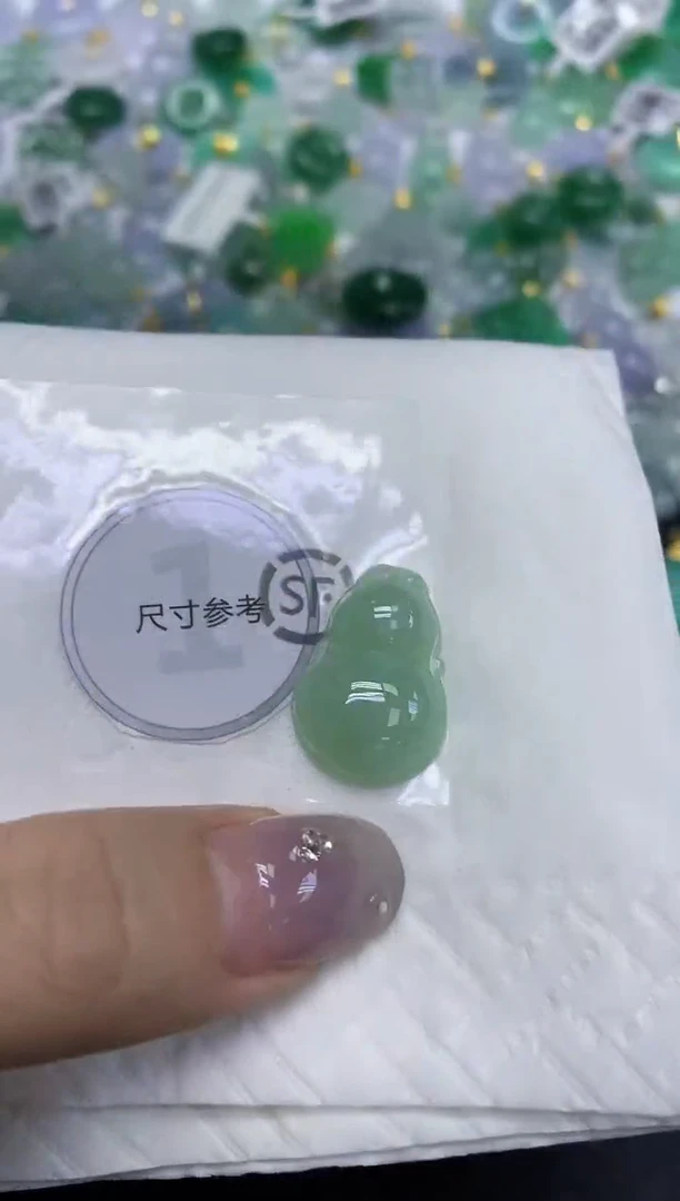 颈饰未镶嵌翡翠天然缅甸翡翠A货百元以上9元证书费自理