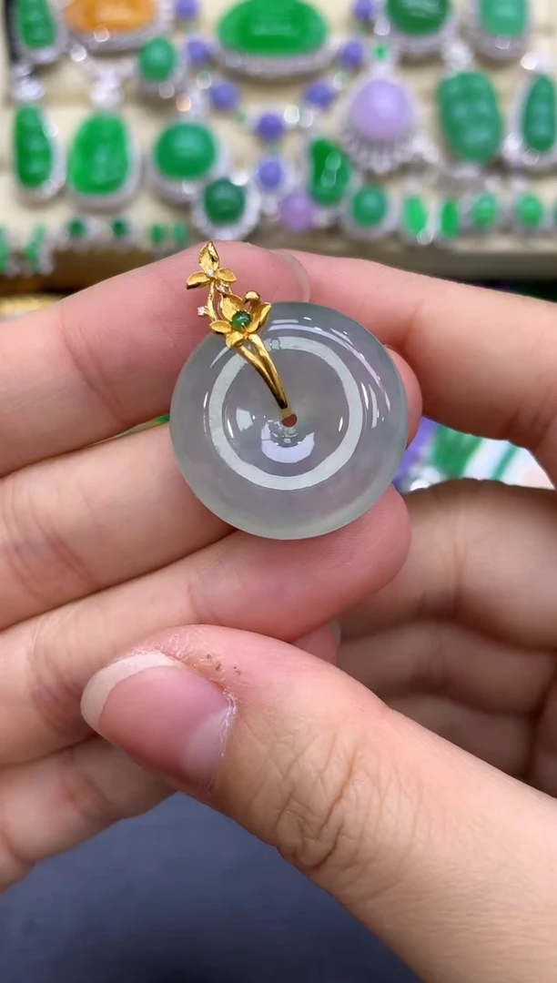 颈饰18K金镶嵌翡翠125-中国好珍宝