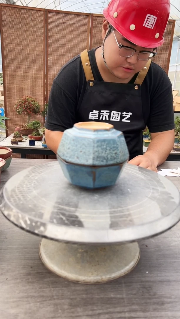 手****2泡泡釉，表面粗糙微瑕