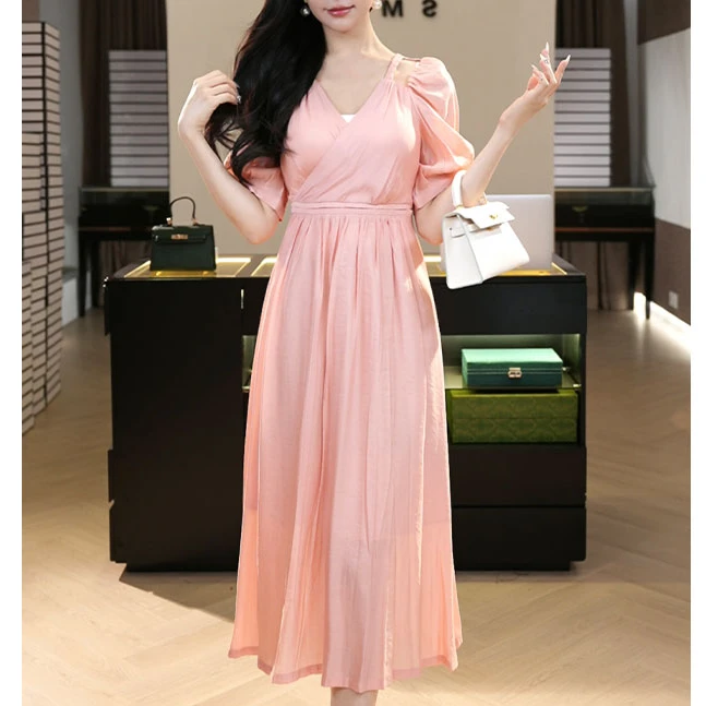 现货2025夏季新款【1244】法式小众设计显瘦显白粉色纯色连衣裙子女