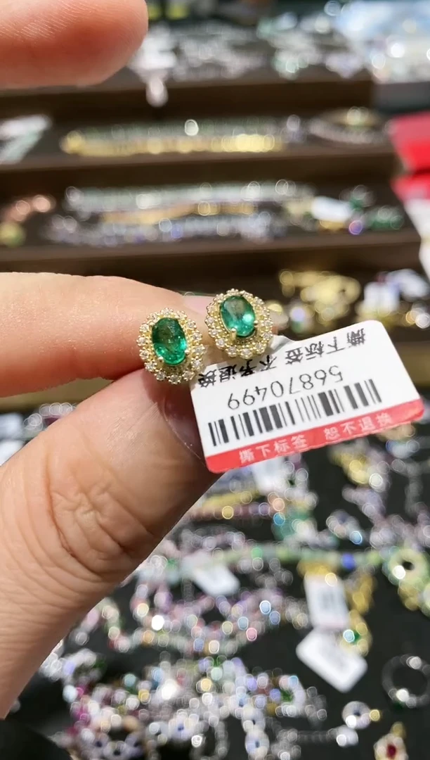 【闪购商品】祖母绿耳饰银S925镶嵌耳钉