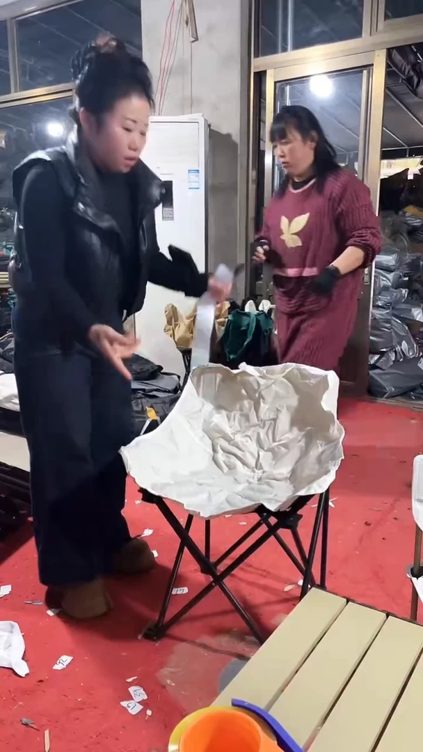 铁低背月亮椅   布面脏   白色