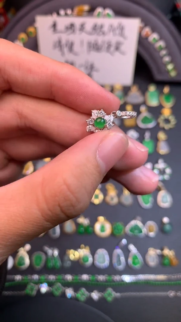 颈饰银S925镶嵌翡翠1